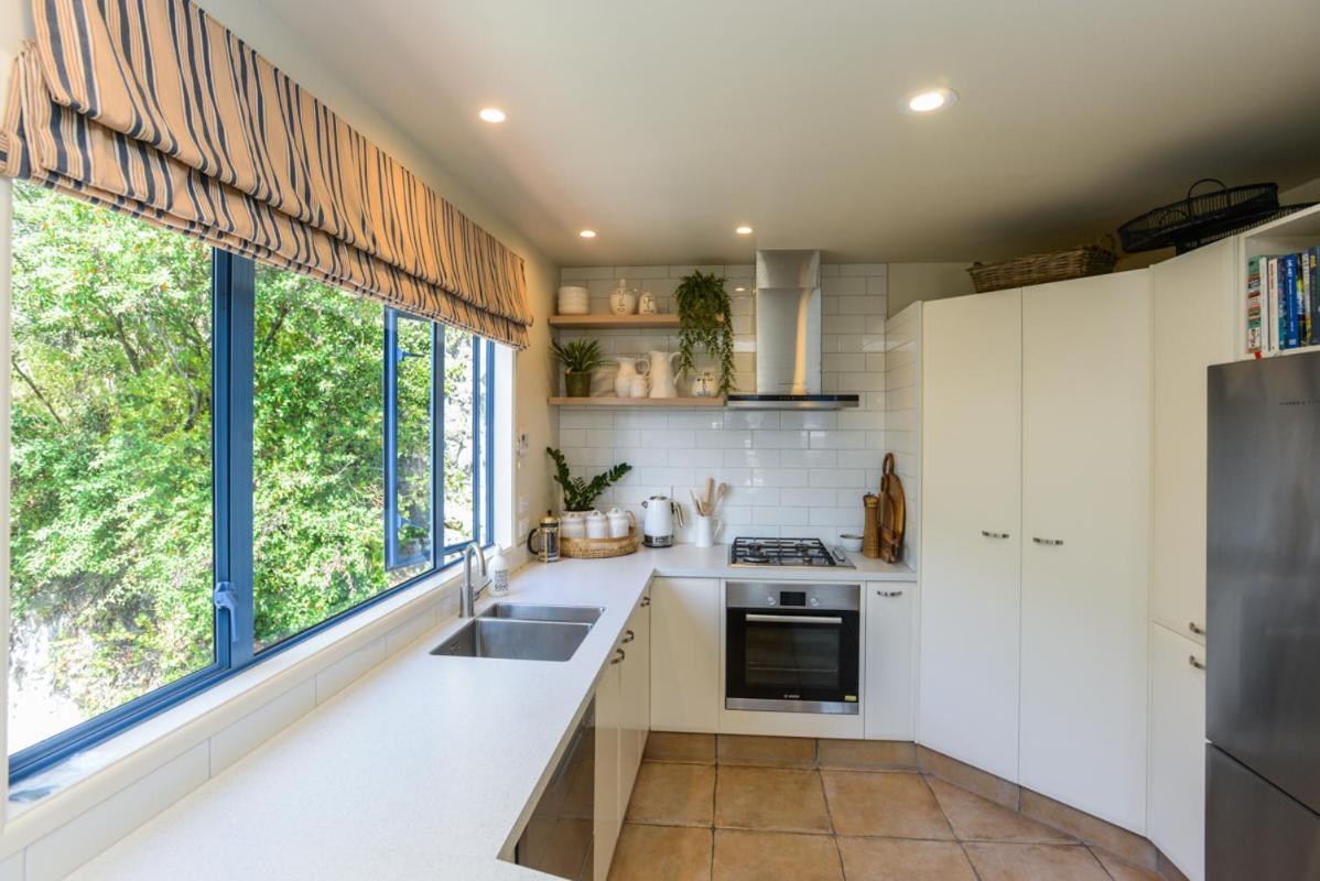 Ahuriri'S Eden - Napier Holiday Home Экстерьер фото